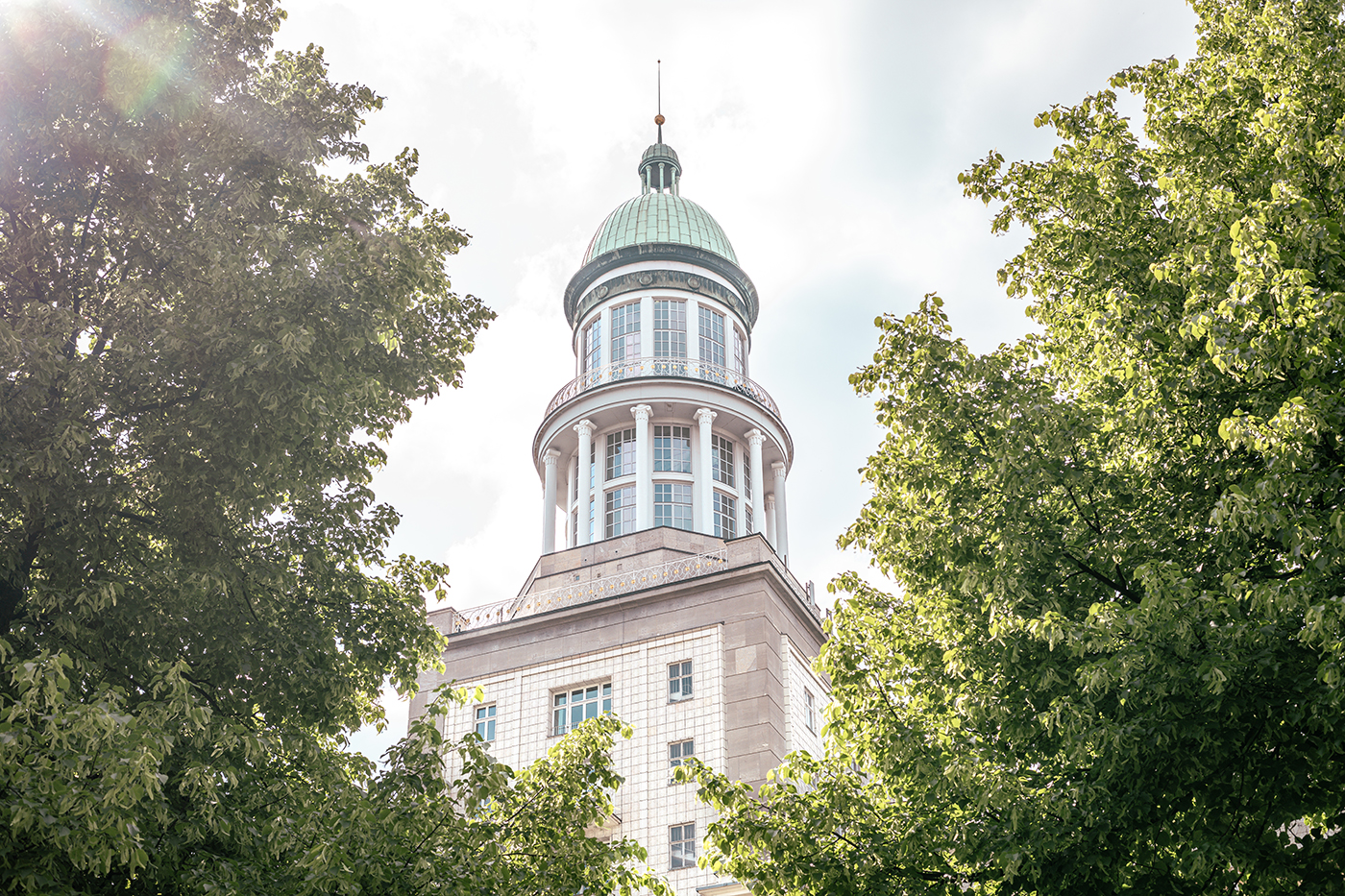 Immobilienfotograf Berlin – Frankfurter Turm Immobilienfotografie | Michel Buchmann